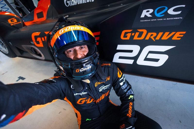 Путешествие по правилам: профессиональный гонщик делится советами об отпуске на колёсах