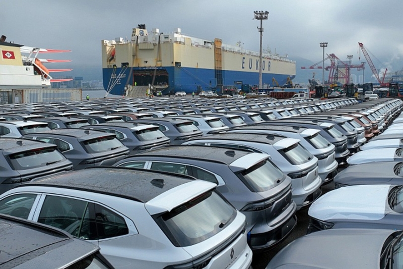 Renault Grand Koleos на базе Geely Monjaro: больше рынков