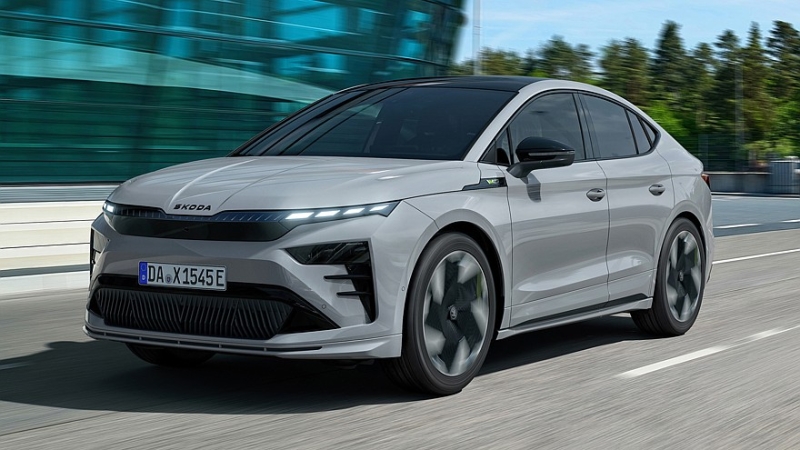 Топовые кроссоверы: Skoda рассекретила обновлённые Enyaq RS и Enyaq Coupe RS