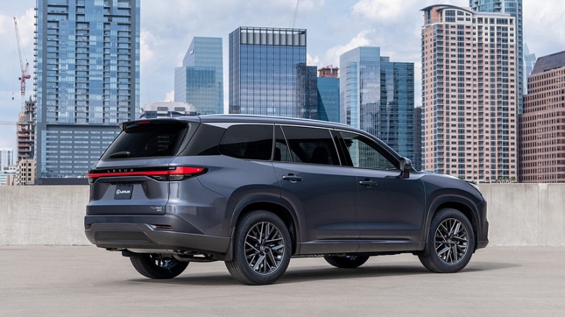Toyota хочет в разы увеличить продажи PHEV. Такая техника может появиться у Grand Highlander