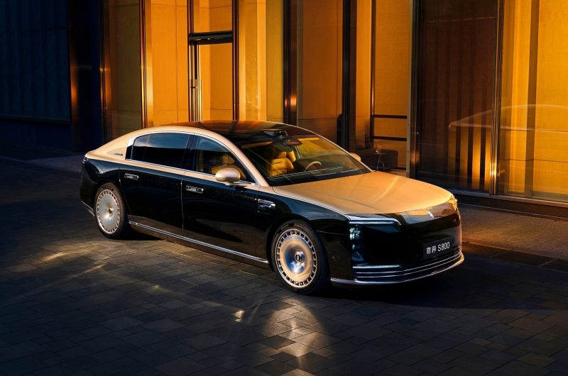 Трепещи, Maybach: на рынок выходит роскошный седан Maextro S800 от Huawei и JAC