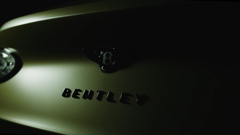 У кроссовера Bentley Bentayga появится новая флагманская версия с «чистым» ДВС