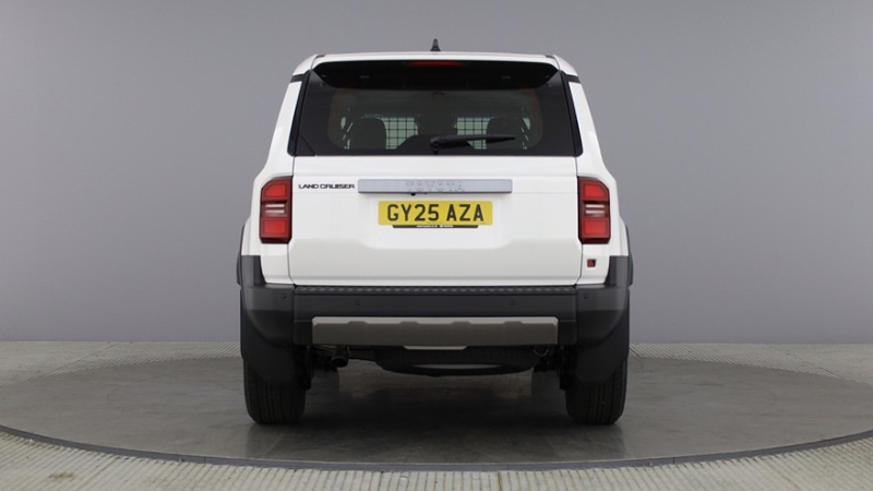 Актуальный внедорожник Toyota Land Cruiser Prado превратили в фургон