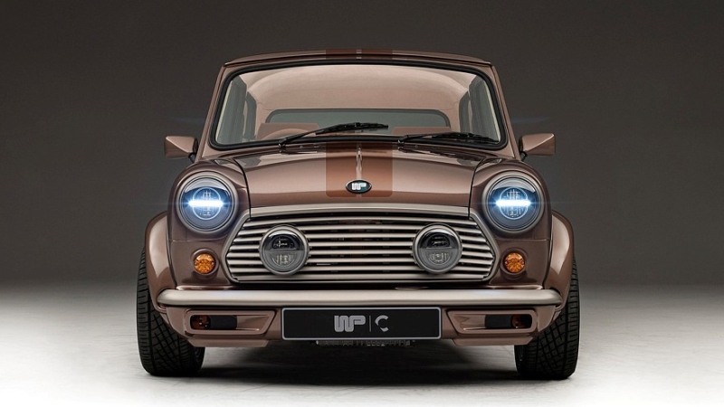 Бывший шеф-дизайнер Jaguar сделал крутой рестомод на базе классического Mini