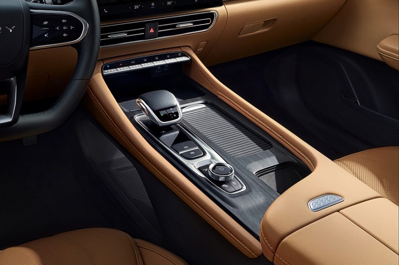 Chery Arrizo 8 Pro: новый мотор и оригинальный облик, на подходе ещё более мощная версия