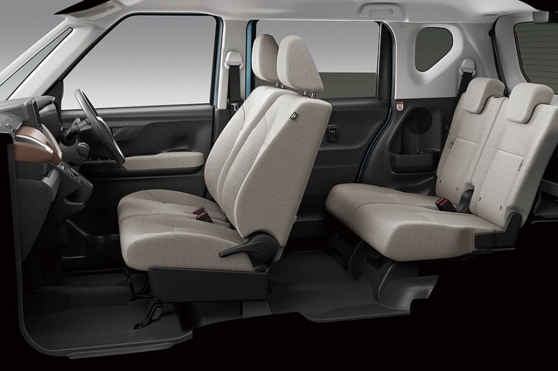 Daihatsu Move нового поколения: теперь микровэн со сдвижными дверями