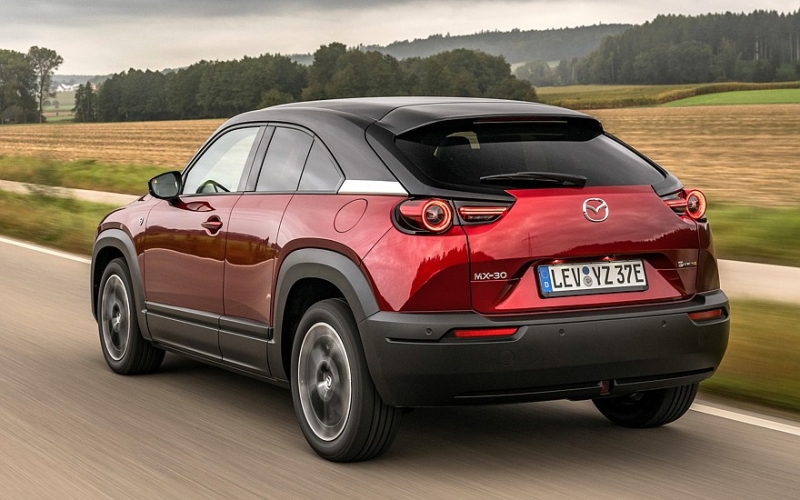 Эффектное, но слишком странное кросс-купе Mazda MX-30 уходит из Европы