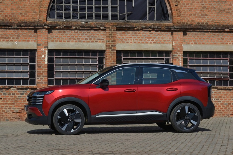 Ещё один новый Nissan Kicks: турбомотор и робот с кнопочным пультом