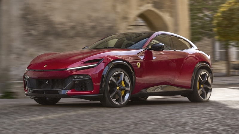 Ferrari отложила дебют второй «зелёной» модели из-за слабого спроса на люксовые «электрички»