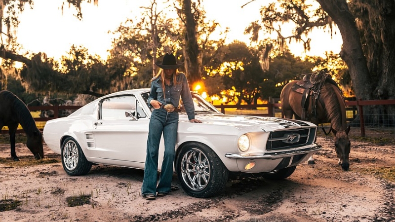 Ford Mustang ‘67 Ghost от ECD Automotive Design: классический рестомод с мотором Roush V8