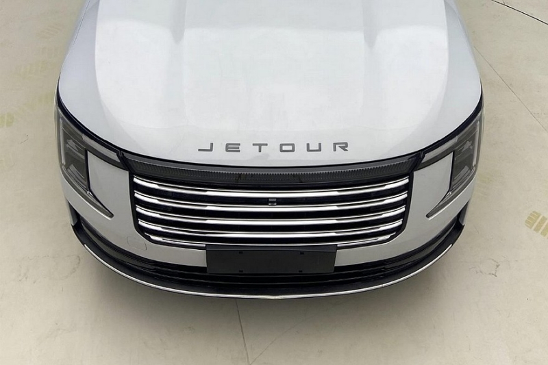 К дебюту готовится кроссовер Jetour X70L: фото без камуфляжа