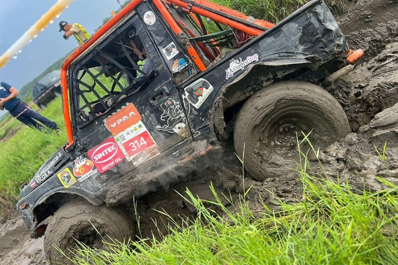 Камни, болота и бурёнки: завершились баха «Уральский рубеж» и триал «RFC GS URAL 2025»