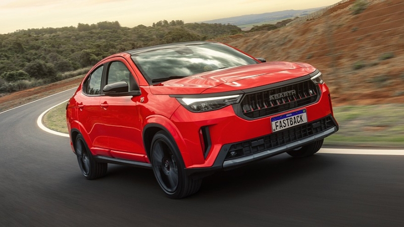 Кросс-купе Fiat Fastback обновилось в стиле Pulse, цены известны