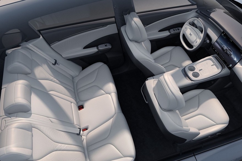 Кроссовер Xpeng G7 стал доступен к заказу: богатое оснащение, дешевле Tesla Model Y