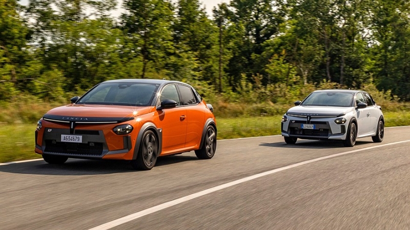 Lancia полностью рассекретила электрический хот-хэтч Ypsilon HF и бензиновый HF Line