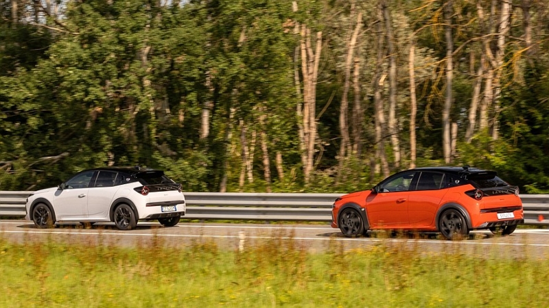 Lancia полностью рассекретила электрический хот-хэтч Ypsilon HF и бензиновый HF Line