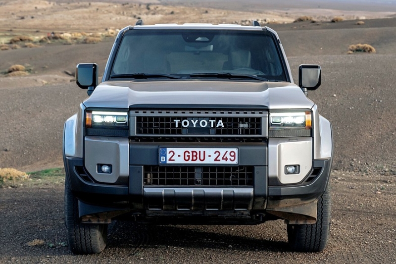 Лучше тянет, меньше дымит: Toyota Land Cruiser Prado стал мягким гибридом в Европе