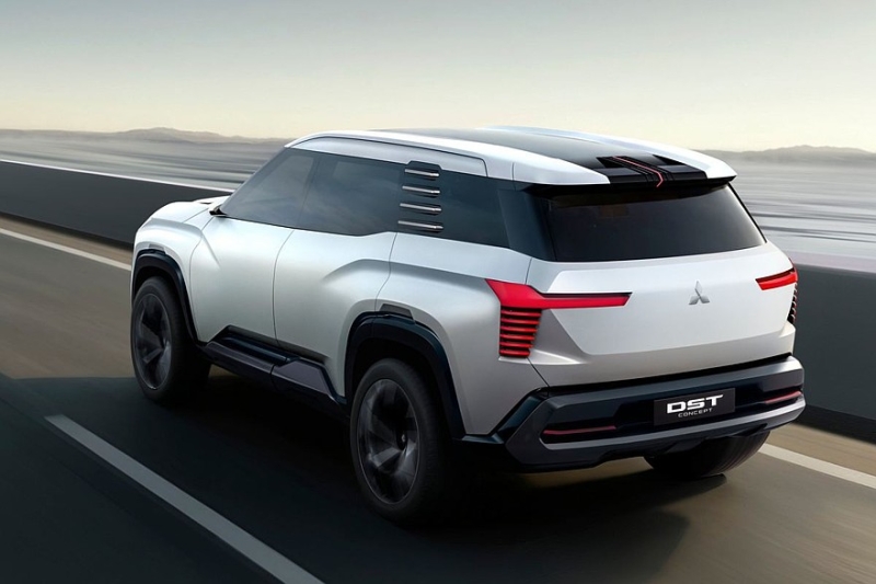 Mitsubishi анонсировала новинку: возможно, это кроссовер Destinator по мотивам DST Concept