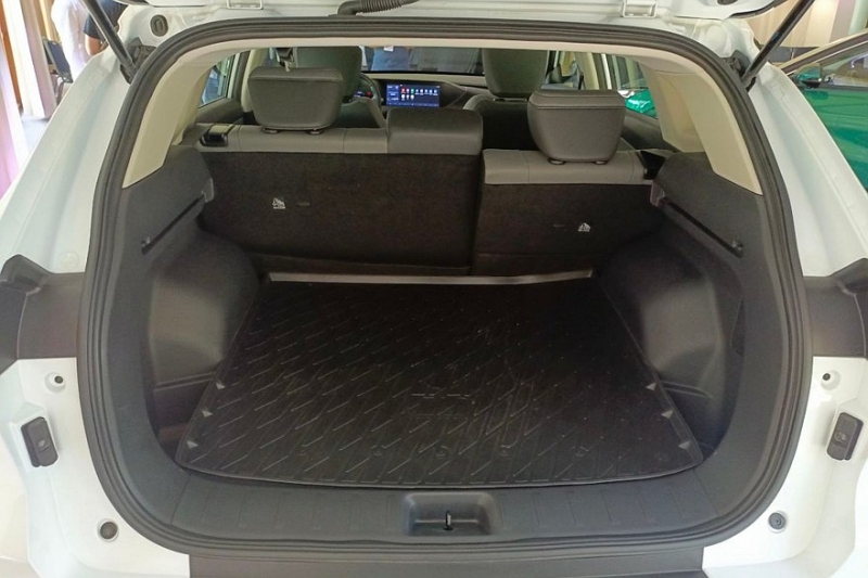 Новые кроссоверы Dongfeng Huge и Mage в России: комплектации и цены