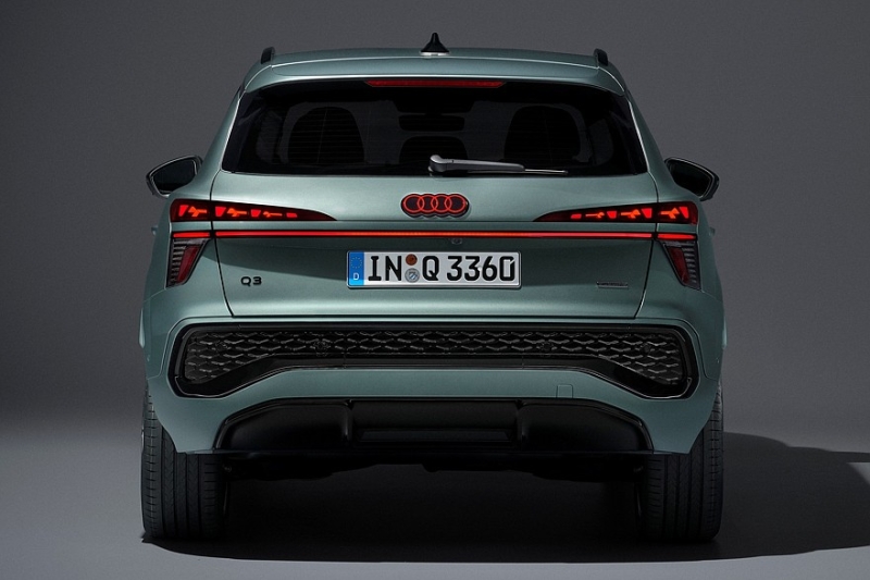 Новый Audi Q3: странности в эргономике, отделка из вторсырья и прежняя платформа