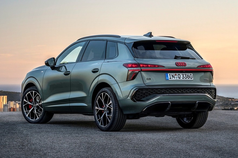 Новый Audi Q3: странности в эргономике, отделка из вторсырья и прежняя платформа