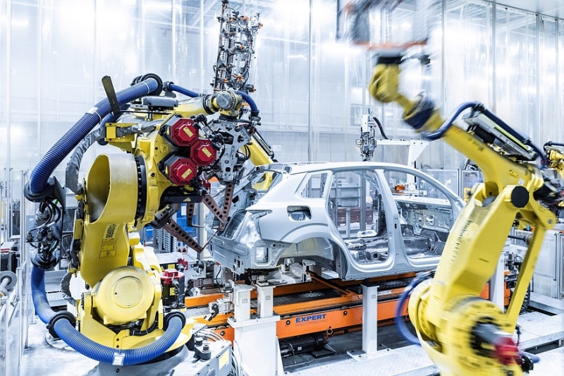 Новый Audi Q3: странности в эргономике, отделка из вторсырья и прежняя платформа