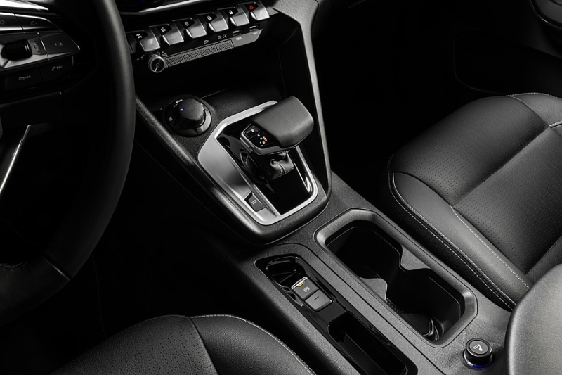 Обновлённый Fiat Titano: более мощный дизель, 8-ступенчатая АКП и подорожание