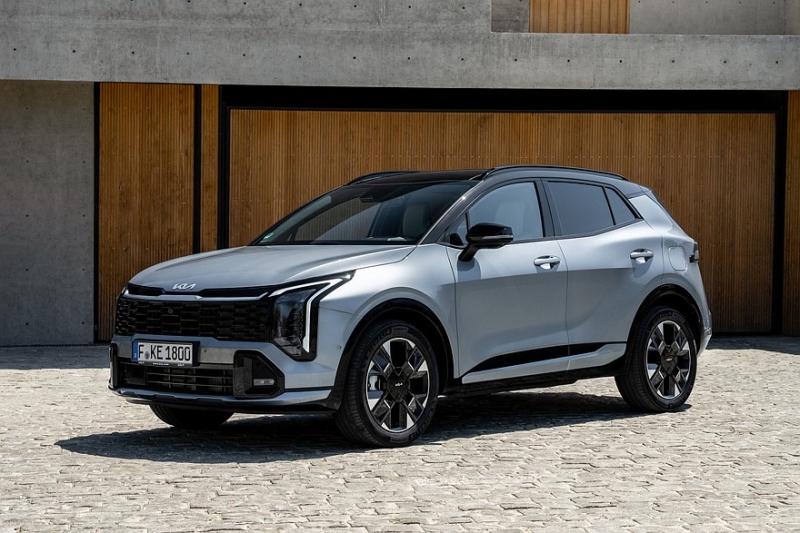 Обновлённый короткий Kia Sportage представлен официально