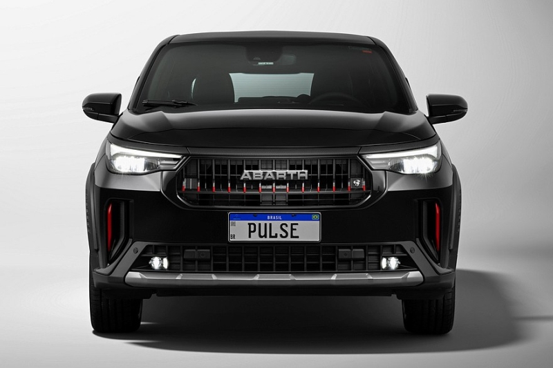 Обновлённый кроссовер Fiat Pulse: теперь и «горячая» версия от Abarth