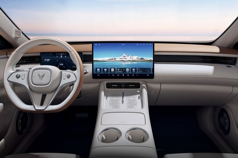 Обновлённый Voyah Free доступен к заказу: чуть дороже, но, вероятно, временно