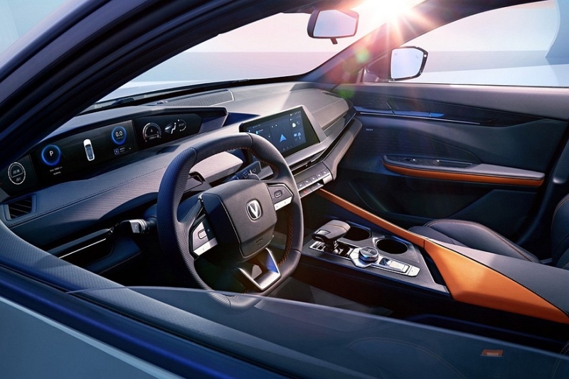 Показан Changan Uni-V с новым дизайном: лифтбек объявлен следующим поколением