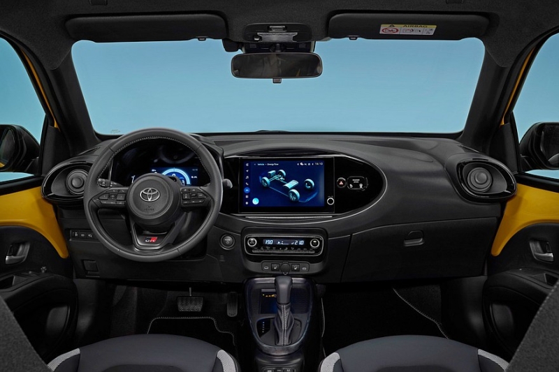Рестайлинг принёс Toyota Aygo X новую начинку и «подогретую» версию GR Sport