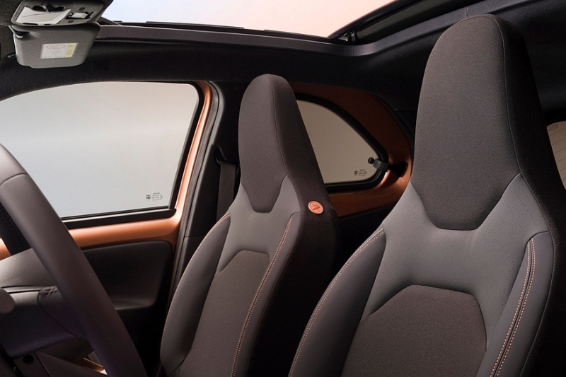 Рестайлинг принёс Toyota Aygo X новую начинку и «подогретую» версию GR Sport