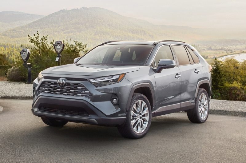 Toyota и Lexus собираются повысить цены на свои модели в США