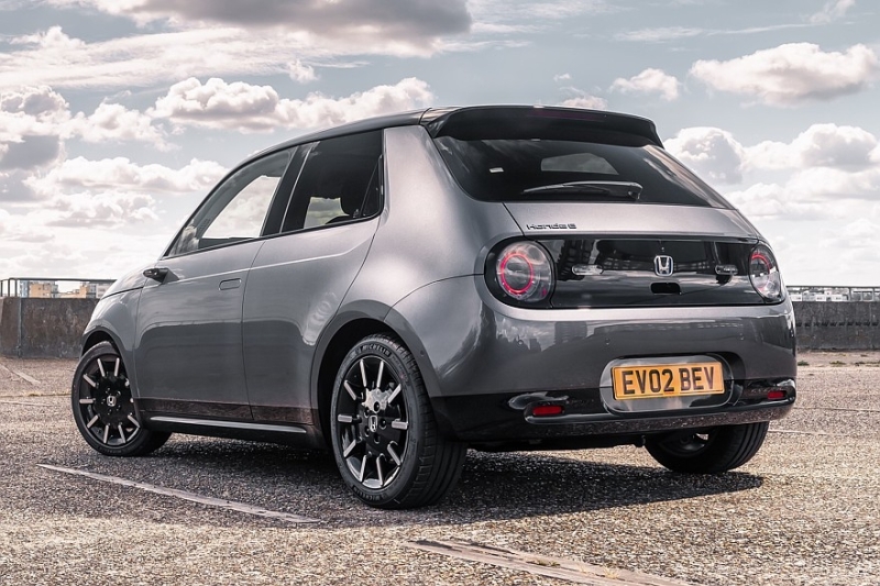 У провального хэтчбека Honda e всё-таки может появиться преемник: первое фото