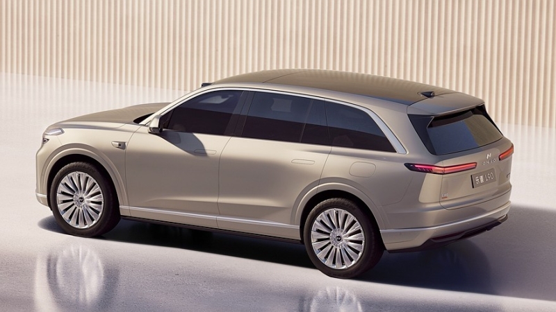 Убыточная компания Nio сокращает расходы и сотрудников, но расширяет бизнес в Европе