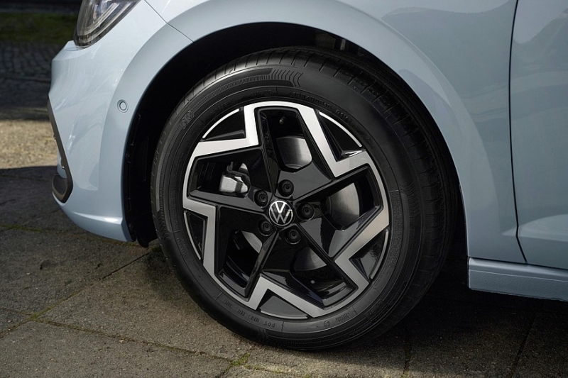 Volkswagen Polo обзавёлся юбилейной спецверсией в честь 50-летия