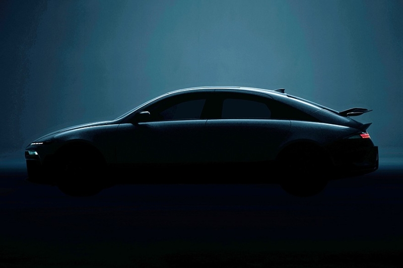 «Заряженный» седан готовится к дебюту: Hyundai Ioniq 6 N показался на новых тизерах
