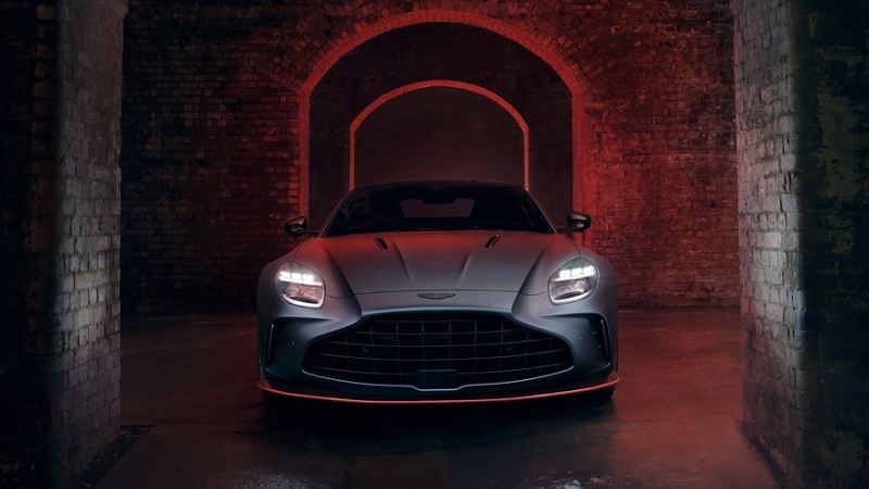 Aston Martin представил более мощный и быстрый суперкар Vantage S