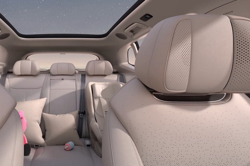 «Бюджетный» кроссовер Voyah Courage показал новый интерьер