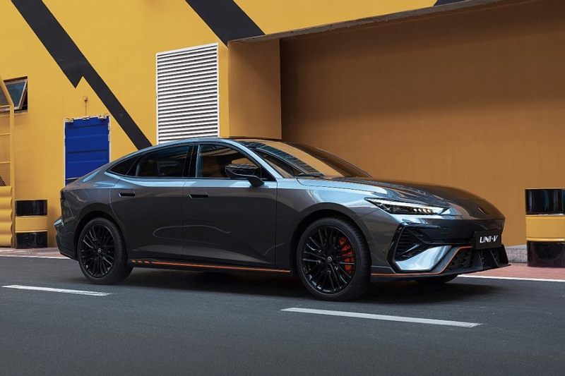 Changan Uni-V с новым дизайном: больше официальных фото