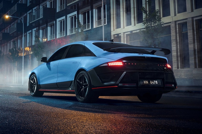 Долгожданный спортседан Hyundai Ioniq 6 N оказался бесконечно далёк от Xiaomi SU7 Ultra