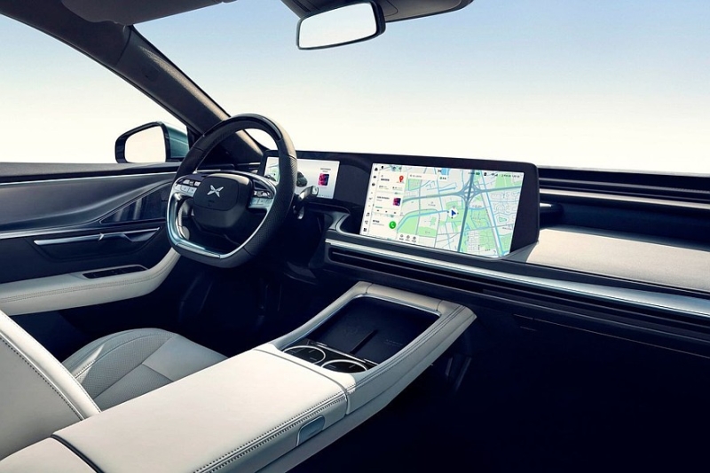 Эффектный Xpeng P7 нового поколения готов к премьере: лифтбек вместо седана