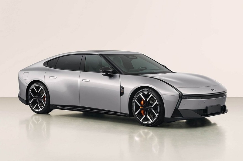 Эффектный Xpeng P7 нового поколения готов к премьере: лифтбек вместо седана