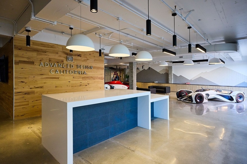 Ещё один взгляд на новый Chevrolet Corvette, на сей раз из Южной Калифорнии