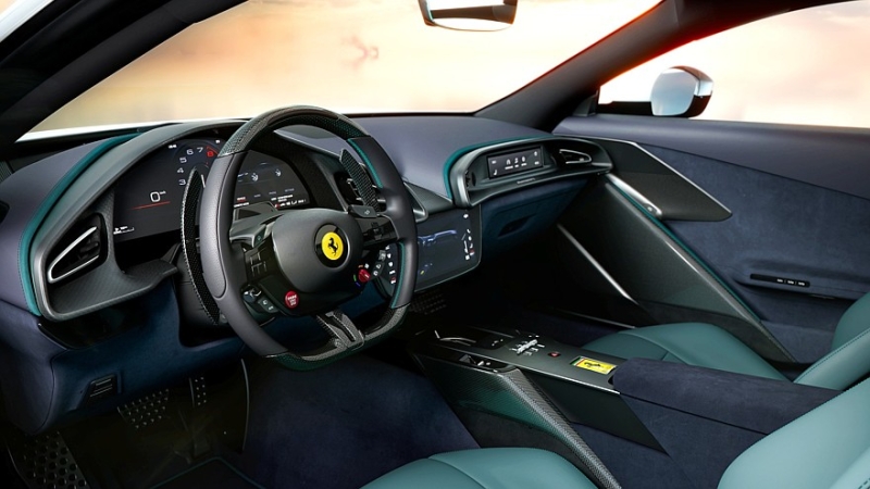 Ferrari Amalfi пришёл на смену модели Roma: тот же профиль, но с массой новых деталей