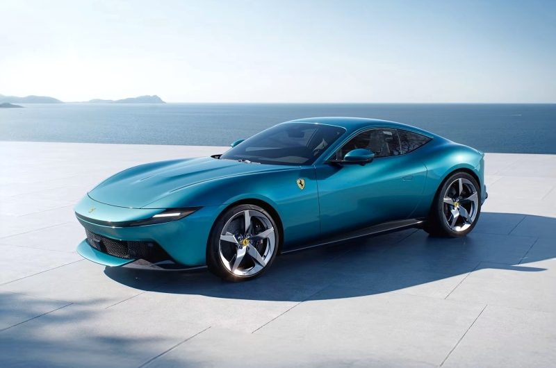Ferrari Amalfi пришёл на смену модели Roma: тот же профиль, но с массой новых деталей