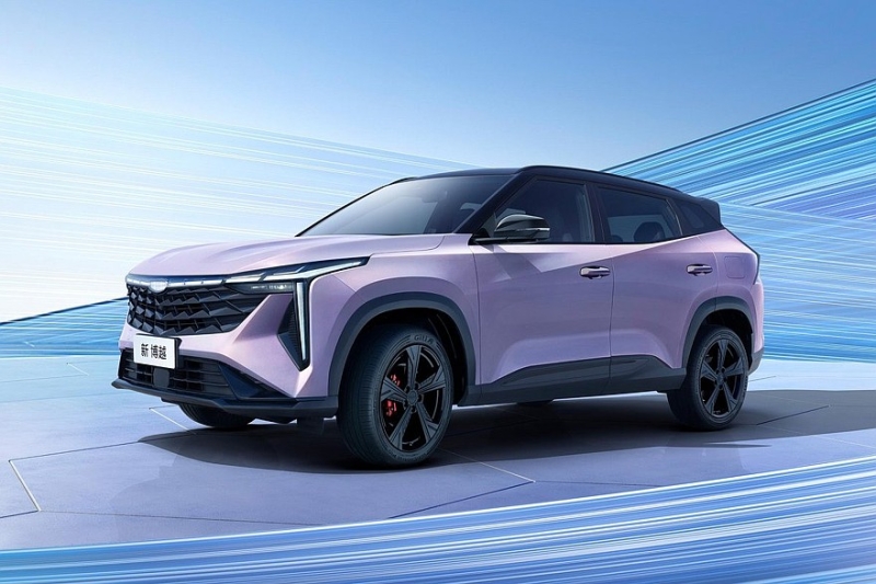 Кроссовер Geely Cityray преобразился снаружи и внутри