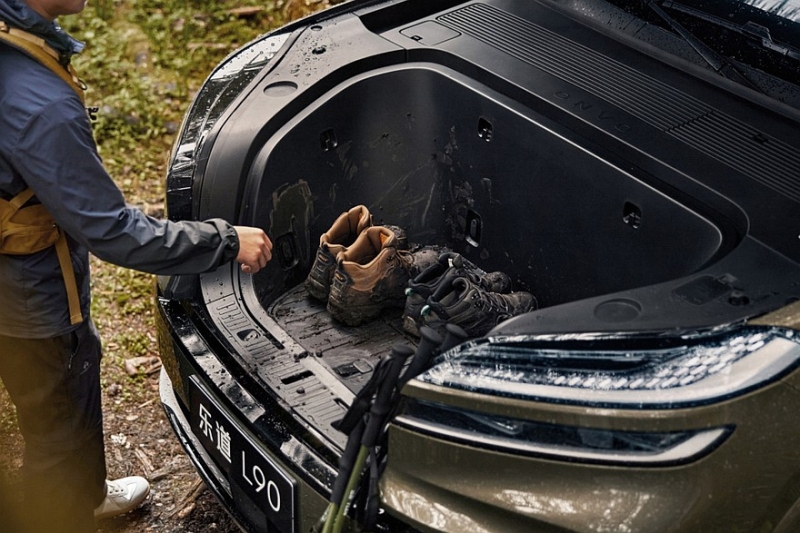 Кроссовер Onvo L90 от Nio доступен к заказу: необычный багажник спереди и богатое оснащение