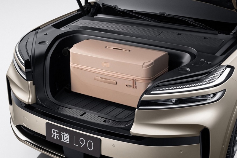 Кроссовер Onvo L90 от Nio доступен к заказу: необычный багажник спереди и богатое оснащение